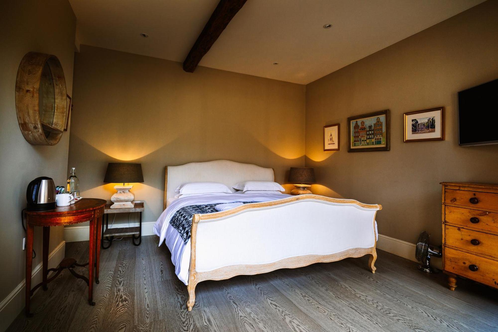 Chippenham Park Garden Rooms Экстерьер фото